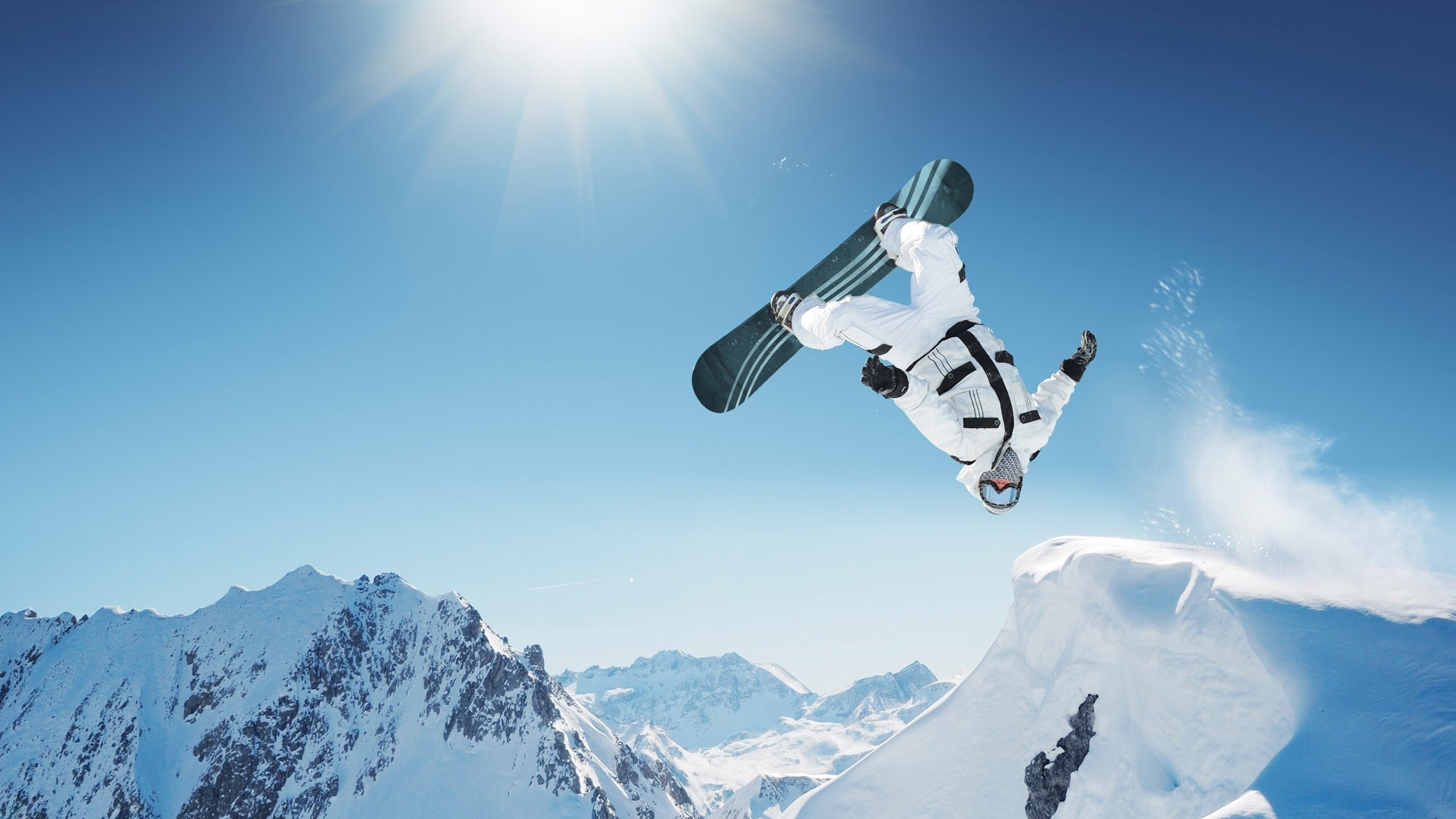 _老鹰速度快，场上节奏紧凑激烈_，老鹰飞得快不快