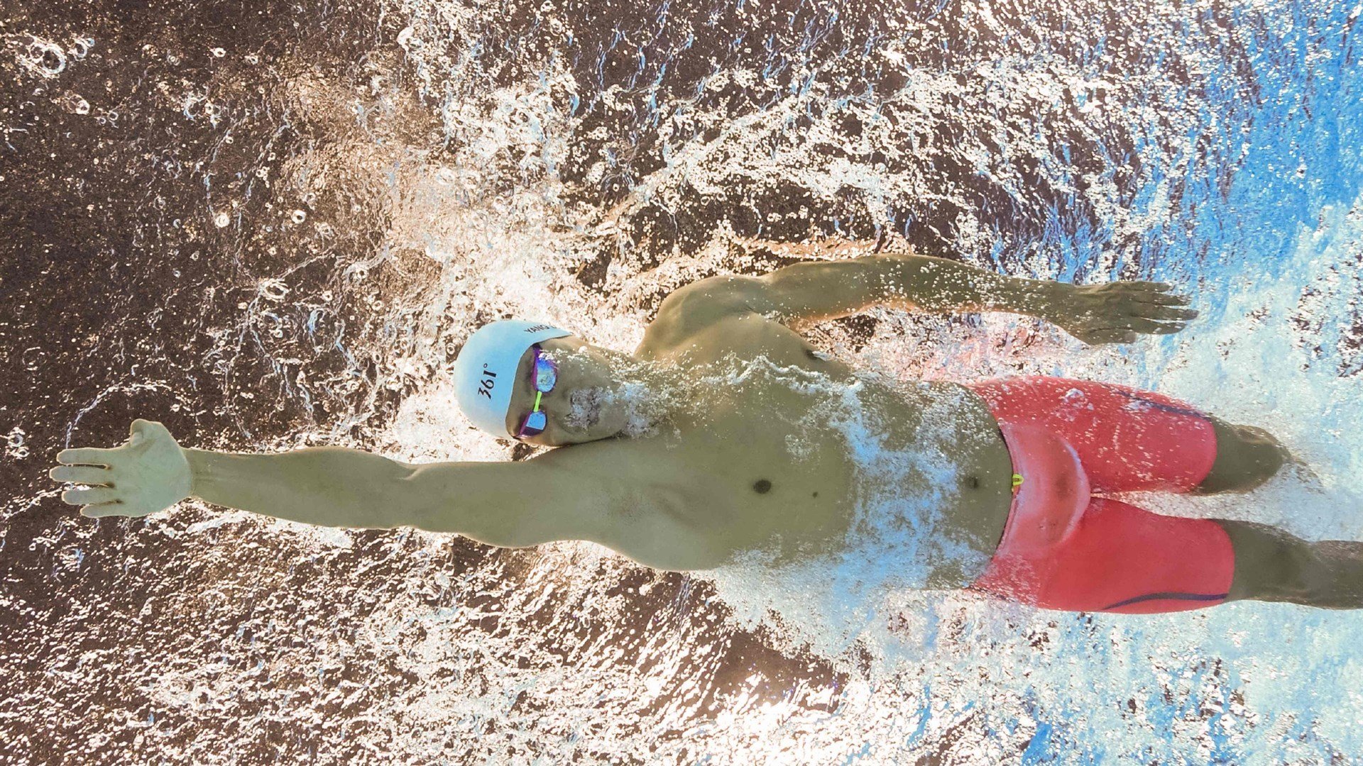 勇士小前锋完成绝杀后泪洒球场,勇士第七顺位小前锋